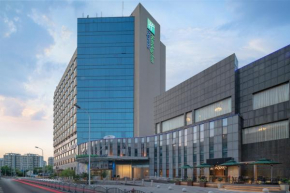  Holiday Inn Express Shanghai Jinqiao Central, an IHG Hotel  Шанхай